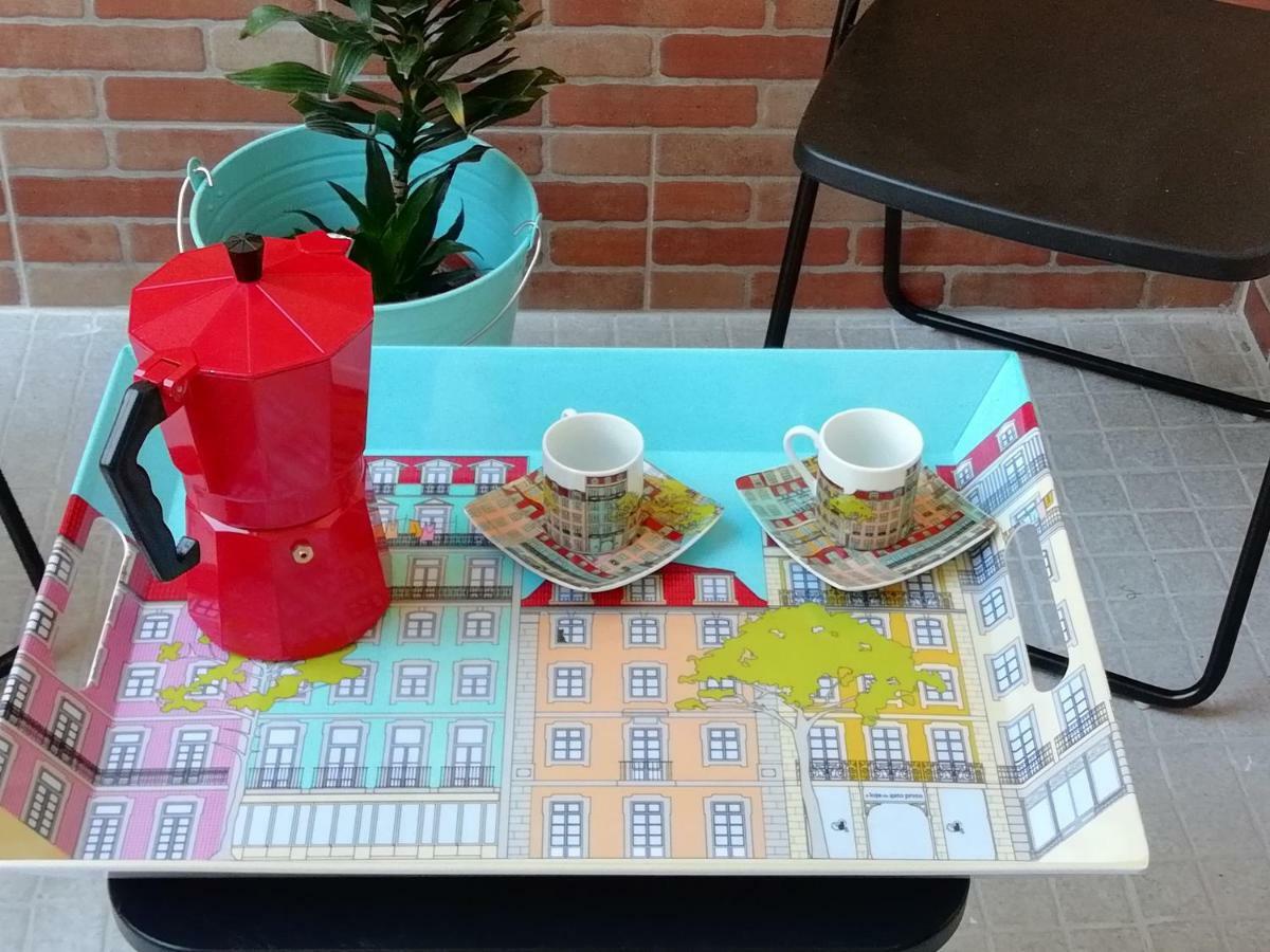 Apartament'S Veiga Areeiro Lisbon Bagian luar foto